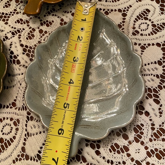 Set of 4 Leaf Desert Plates - Picture 5 of 5